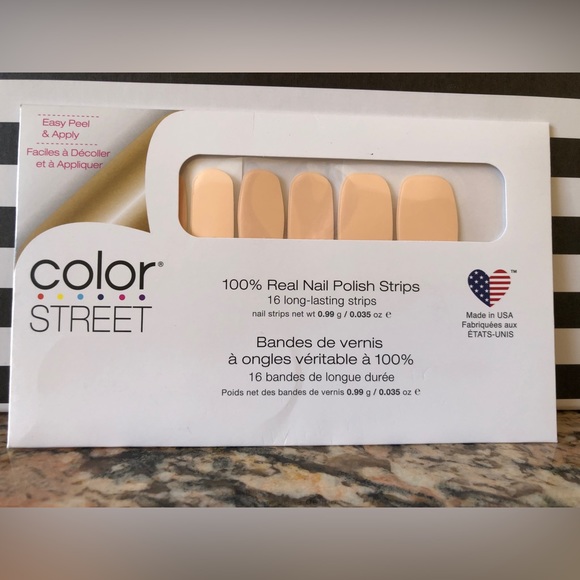 Color Street 𝐇𝐀𝐕𝐀𝐍𝐀 𝐇𝐎𝐍𝐄𝐘 (retired) - Picture 2 of 3